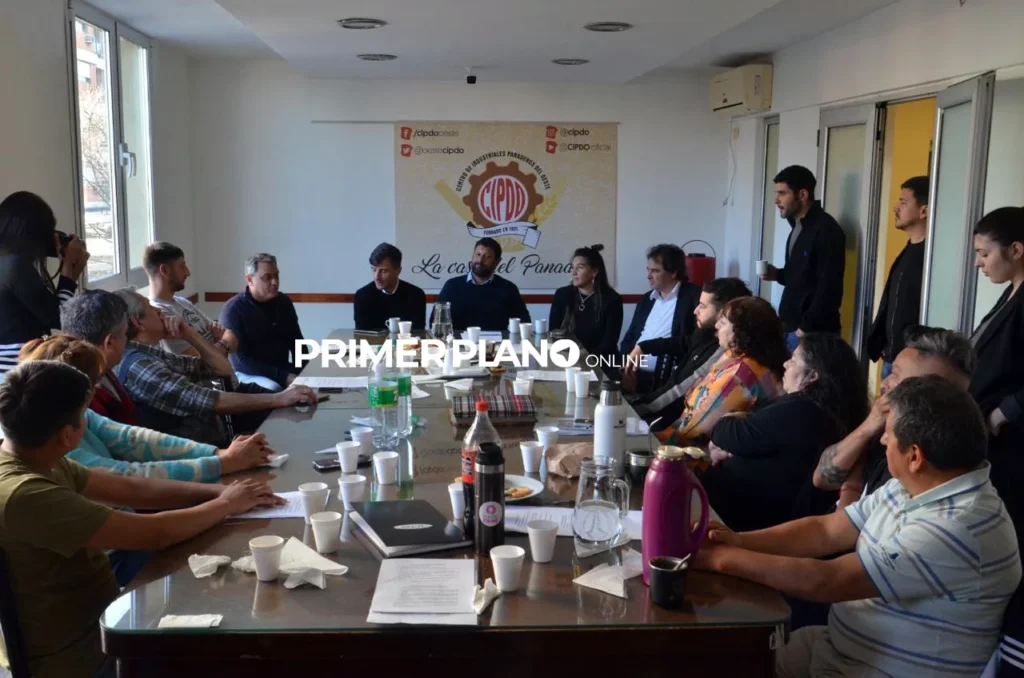Lucas Ghi visitó el Centro de Industriales Panaderos de Morón