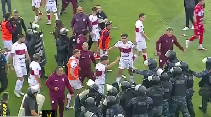 Escandaloso final en Madryn