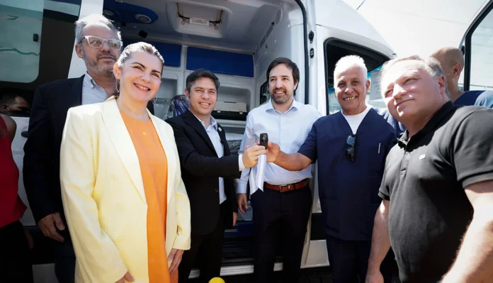 Visita de Kicillof al hospital de Moreno