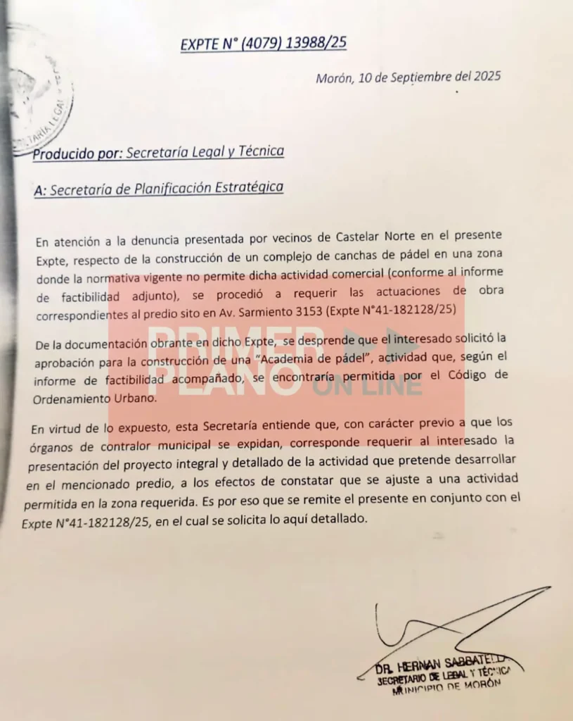 Construcción de canchas de paddle en Castelar norte