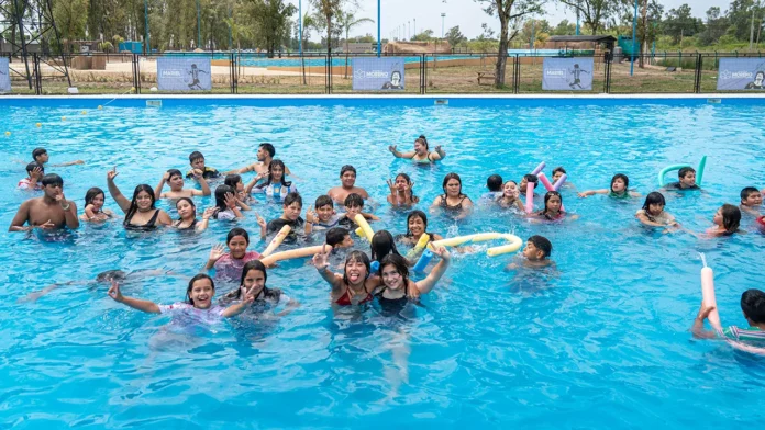 Arrancó la temporada de pileta en Moreno