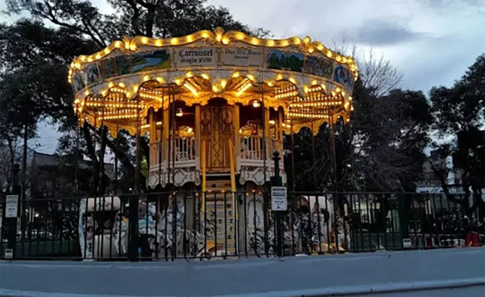 Carrusel plaza 20 de Febrero
