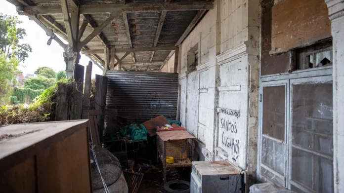 Recuperación estación Lourdes en Santos Lugares