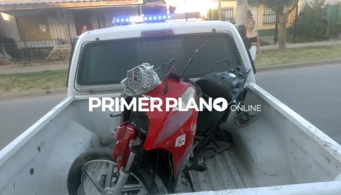 Chocó a 5 motos y huyó en Merlo
