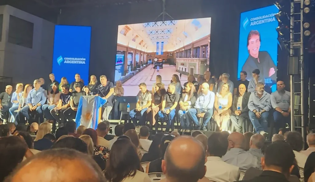 Lanzan la candidatura presidencial de Dante Gebel