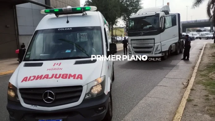 Ciclista arrollada en la esquina del Plaza Oeste