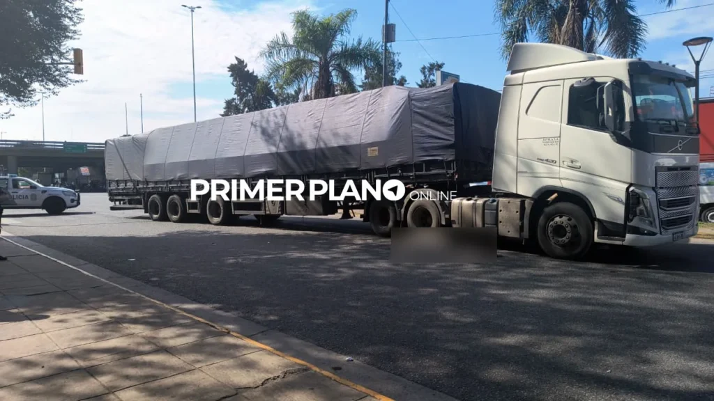 Ciclista arrollada en la esquina del Plaza Oeste