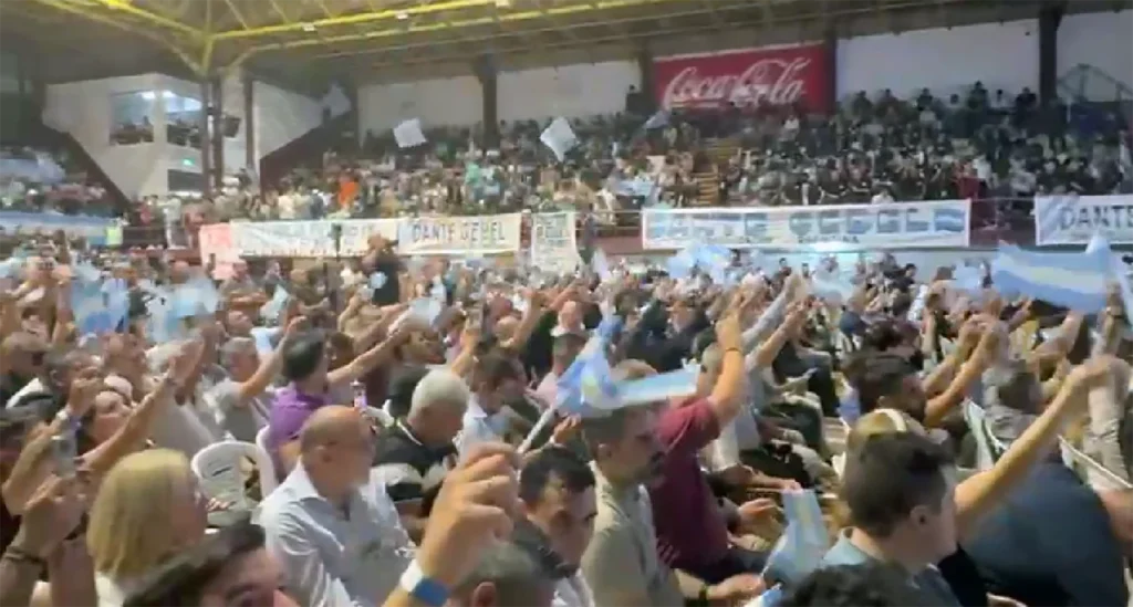 Lanzan la candidatura presidencial de Dante Gebel