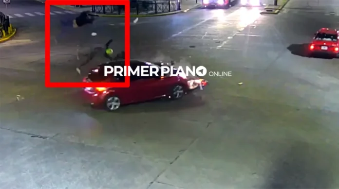 Choque entre auto y moto en Tigre