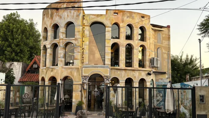 Agresión del dueño de El Coliseo a trabajadores