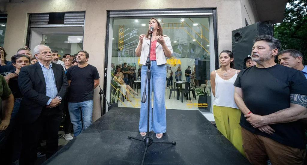 Lanzamiento de Mariel Fernández