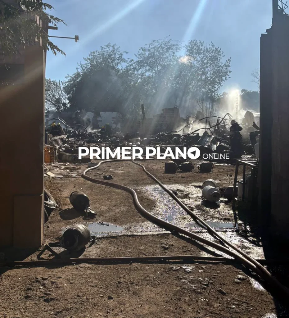 Explosión en depósito de garrafas en Merlo