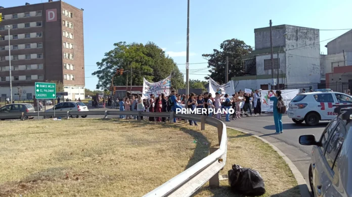 Protesta de residentes del Hospital Posadas