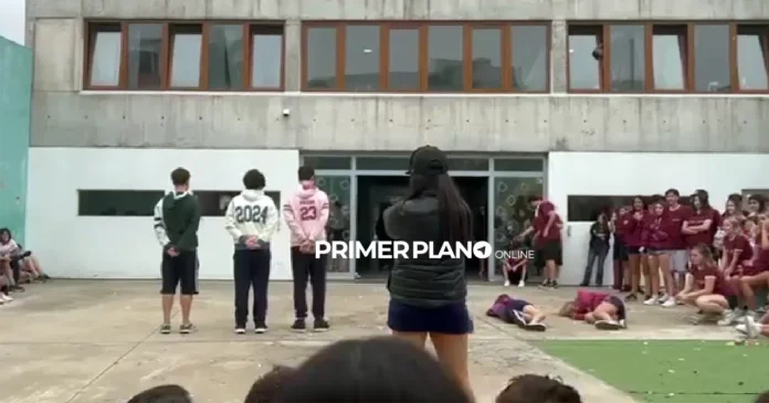 Simulacro de fusilamiento en escuelas