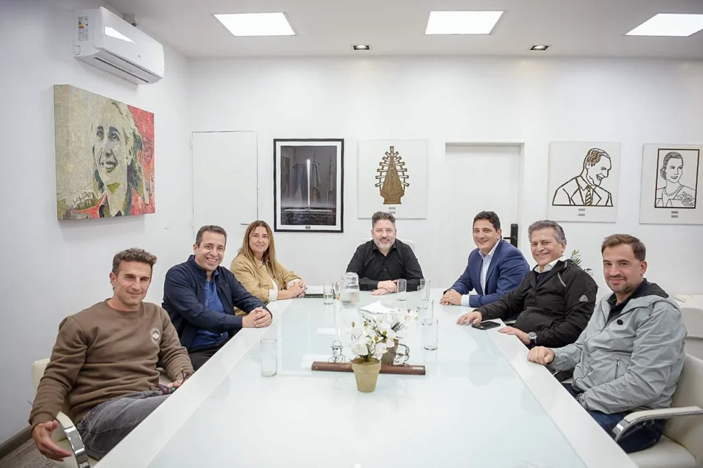 Entrega de Pases Libres Multimodal en Merlo