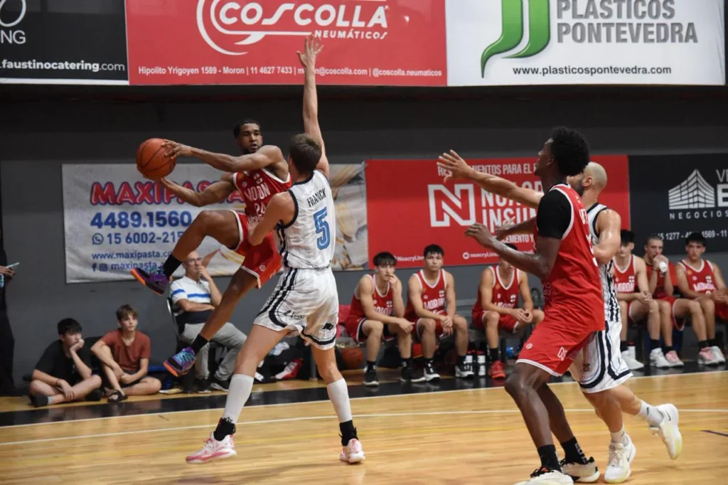 Victoria de Club Morón ante el GEI