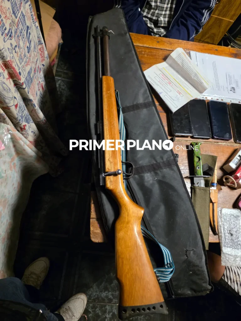 Secuestro de armas en Moreno