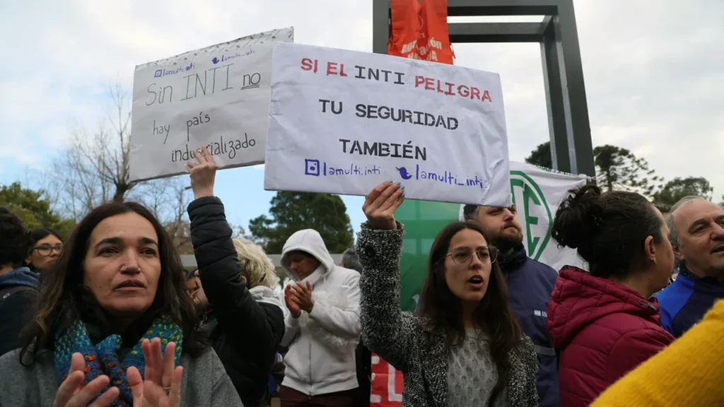 Advertencia del Colegio de Ingenieros sobre el INTI