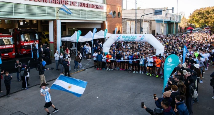 Carrera solidaria por los bomberos de Hurlingham