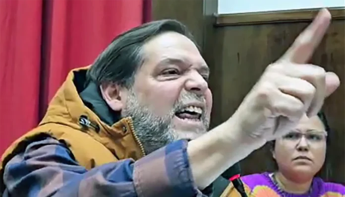 Encendido discurso de Diego Spina