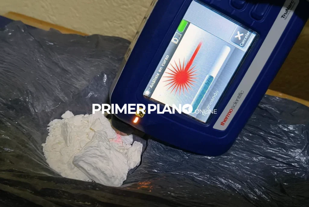 Funcionaria de Morón allanada por venta de drogas