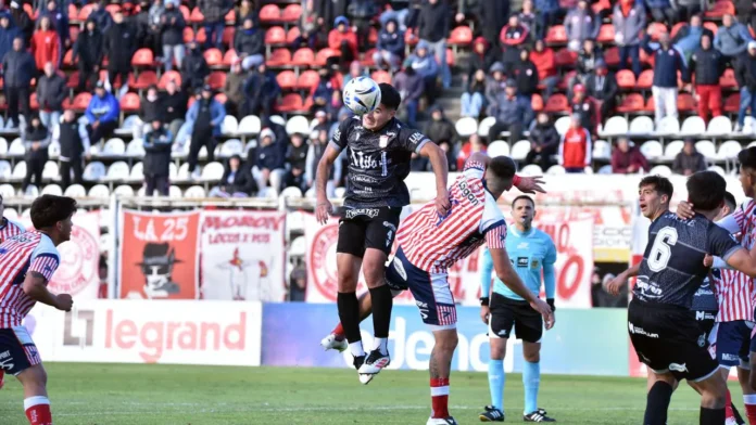 Morón empató con Los Andes