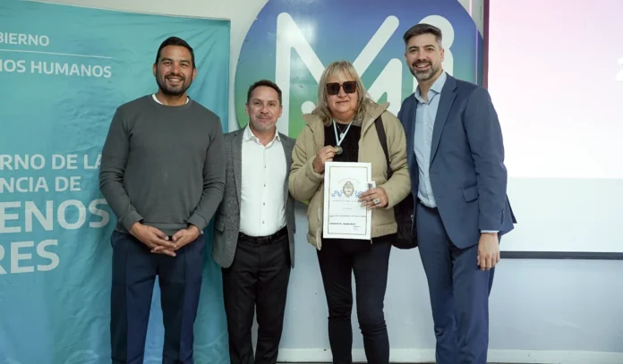Entrega de escrituras en Ituzaingó