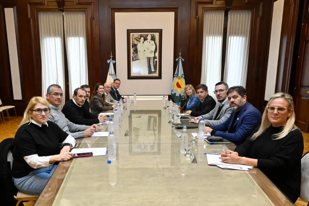 Recorrida de Mariel Fernández por Tres de Febrero