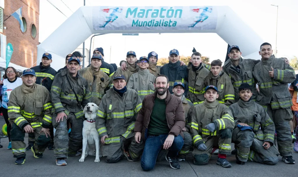 Carrera solidaria por los bomberos de Hurlingham