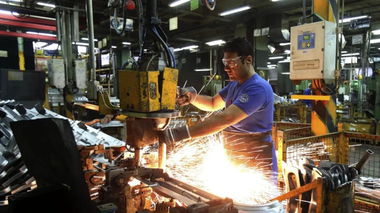 Críticas de empresario Pyme al modelo libertario