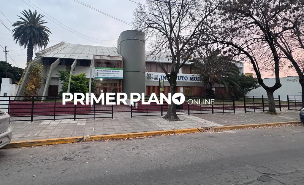 Robo en colegio Almafuerte