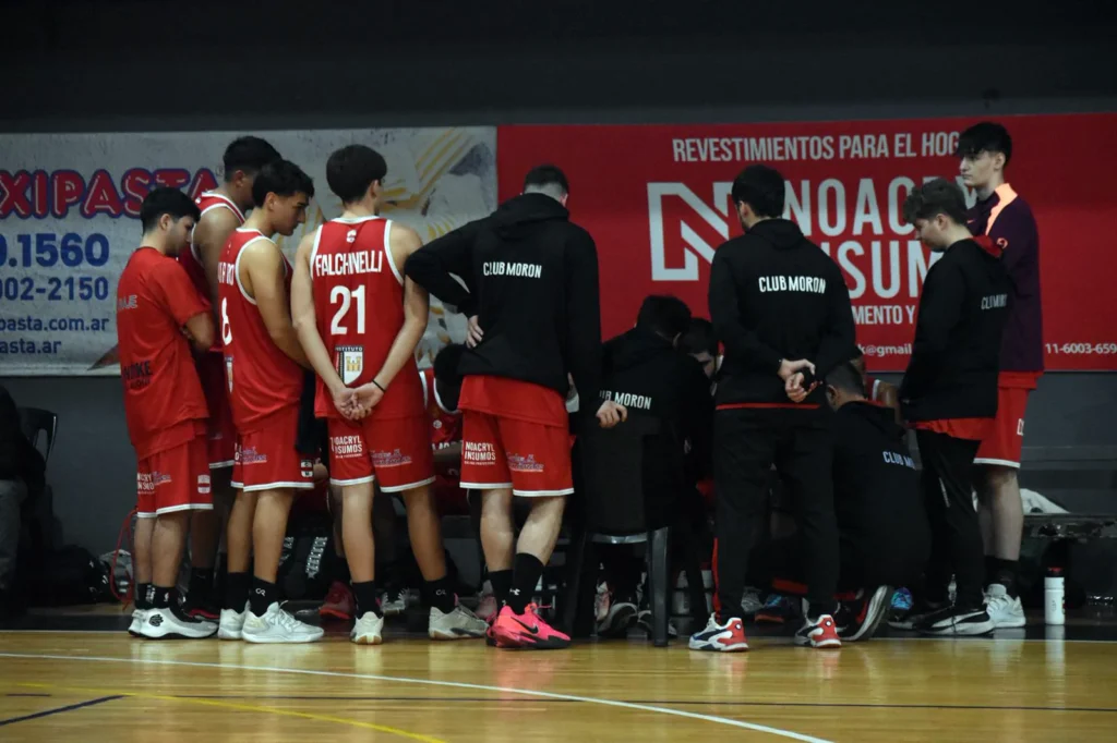 Derrota de Club Morón con Derqui