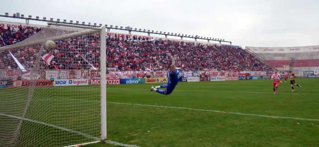 Deportivo Morón derrotó a Almirante Brown