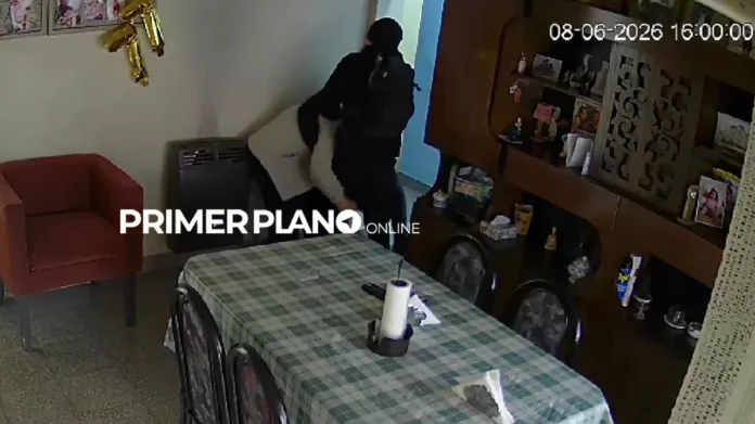 Robo a anciana en Villa Luzuriaga