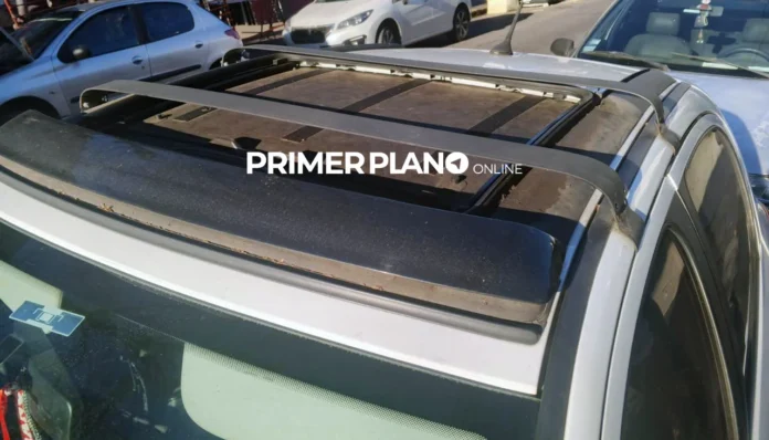 Robo de techo de auto en Ituzaingó
