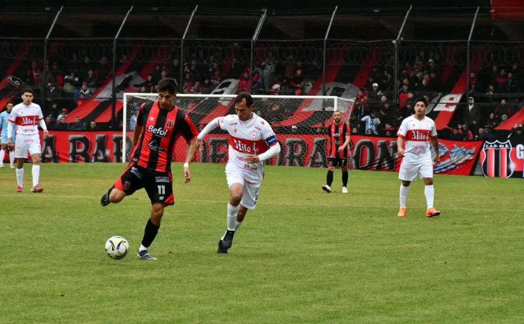 Morón cayó con Defensores de Belgrano