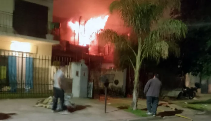 Incendio en vivienda de Castelar