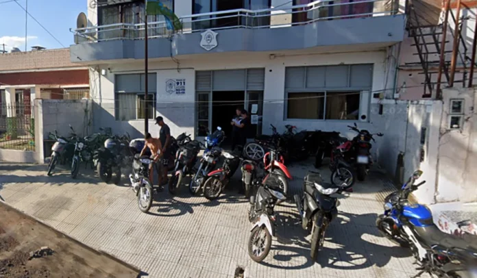 Se suicidó mujer policía y detuvieron al novio