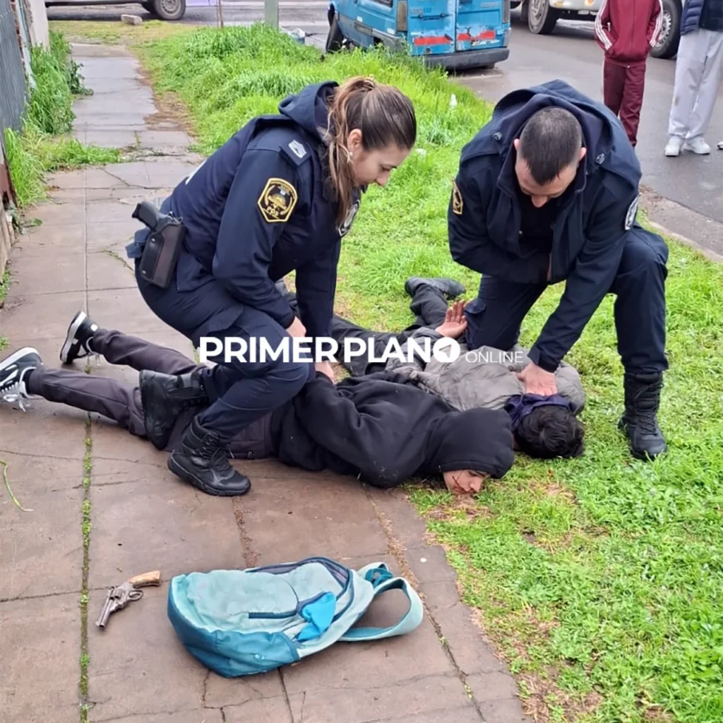Dos detenidos en Morón tras robo de auto