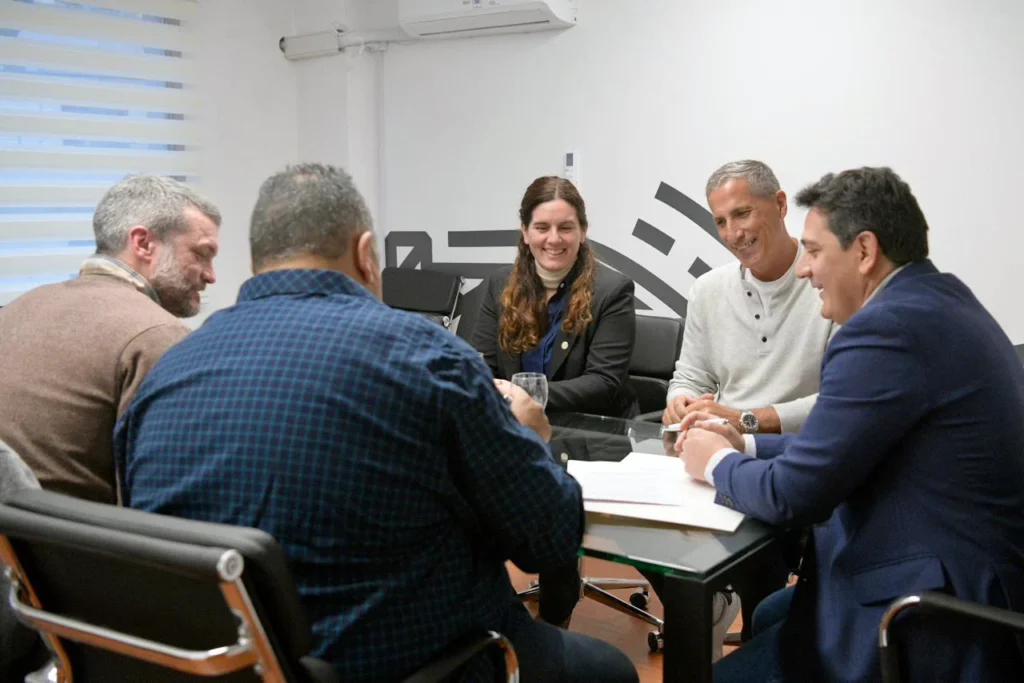 Marinucci entregó equipamiento en Morón