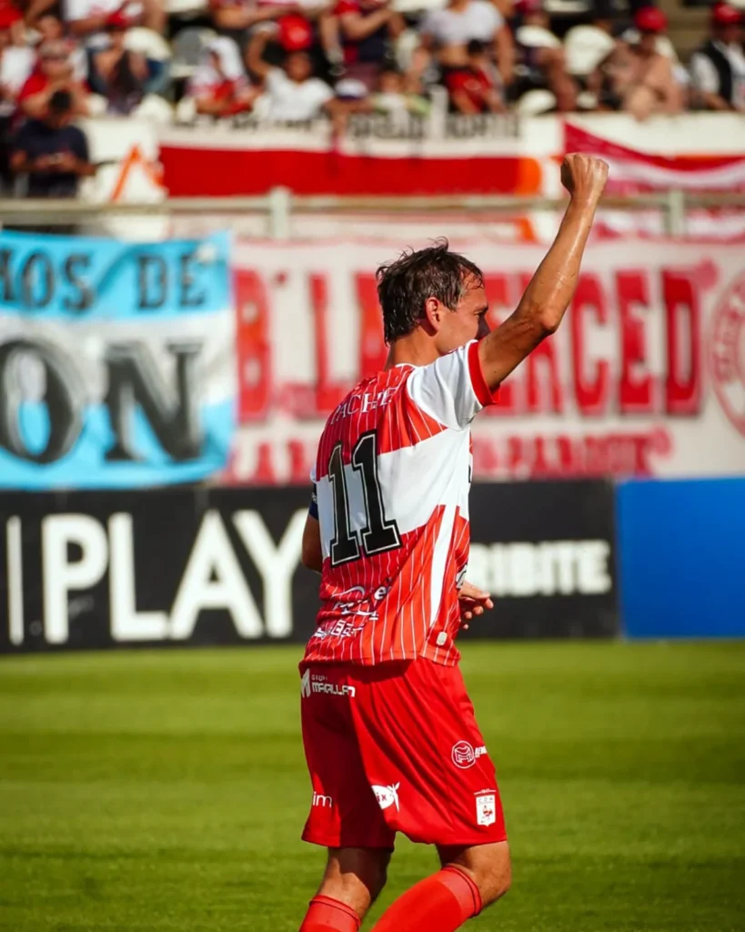 Morón le ganó a Bolívar y terminó tercero
