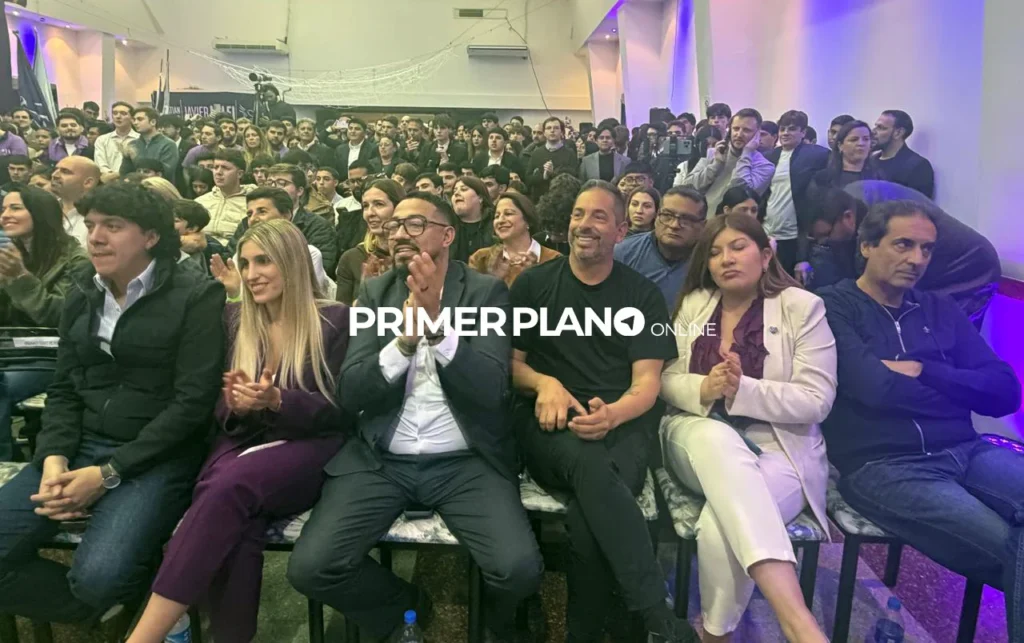 Plenario libertario en Morón