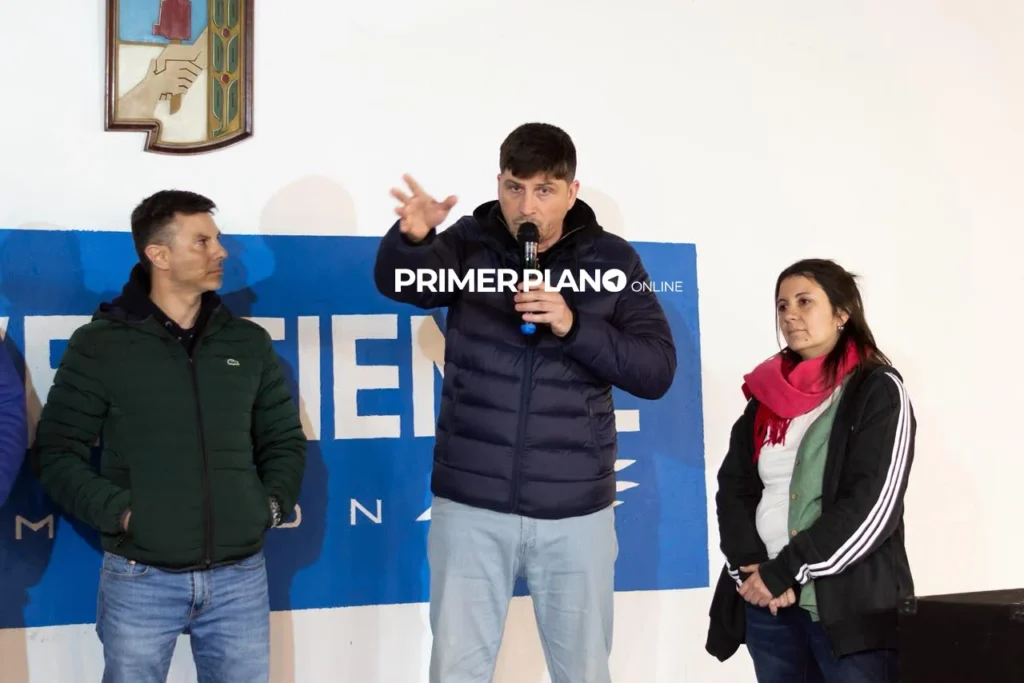 Acto de La Vertiente en El Palomar